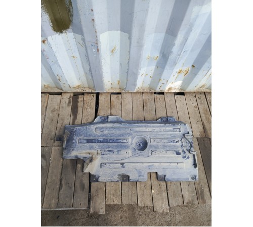 Защита антигравийная правая