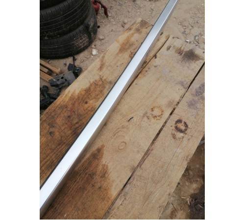 Рейлинг крыши левый