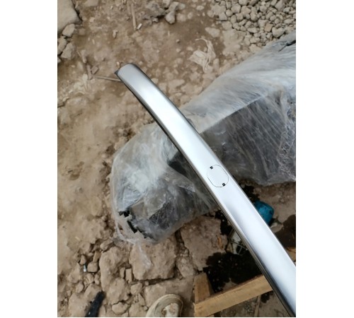 Рейлинг крыши левый