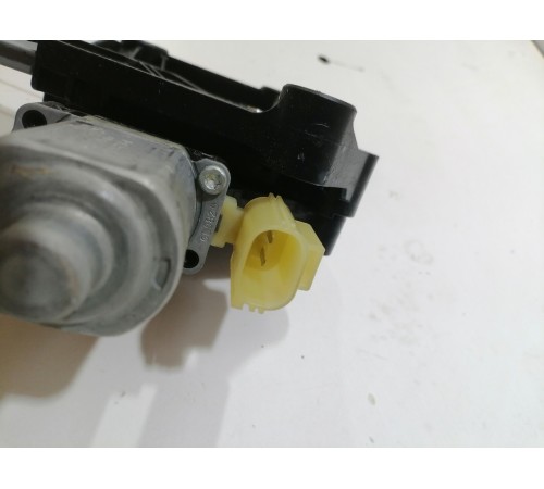 Стеклоподъемник задний правый