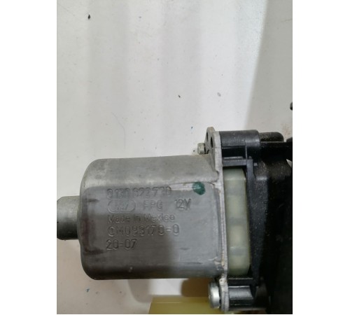 Стеклоподъемник задний правый