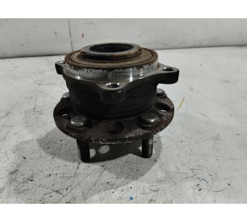 Ступица задняя левая