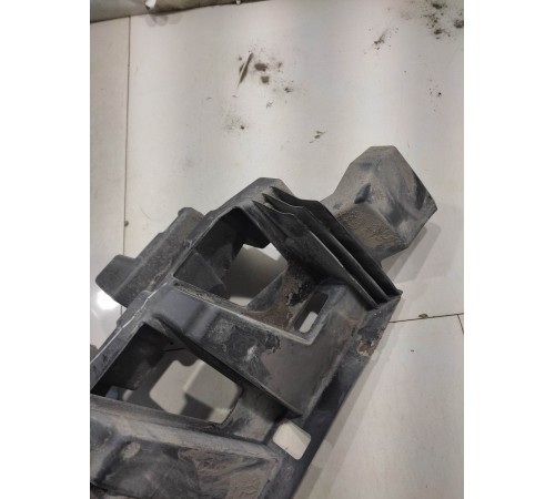 Накладка усилителя заднего бампера