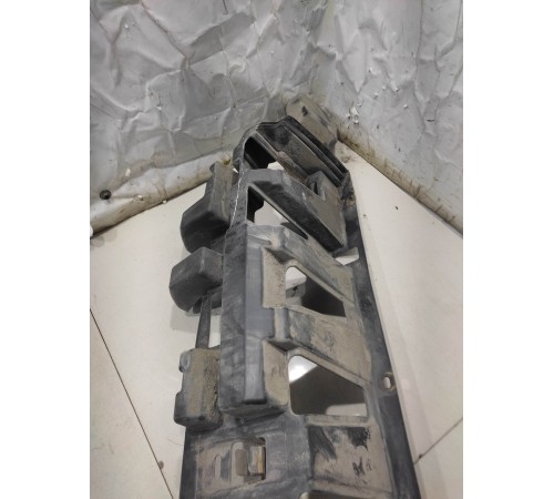 Накладка усилителя заднего бампера