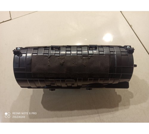 Подстаканник центральной консоли