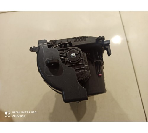 Подстаканник центральной консоли