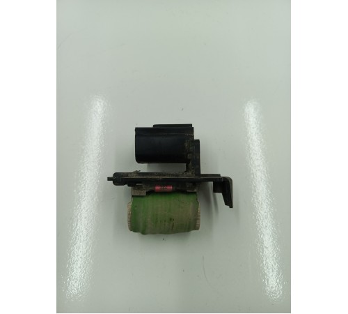 Резистор отопителя (печки)