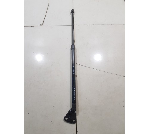 Амортизатор крышки багажника правый