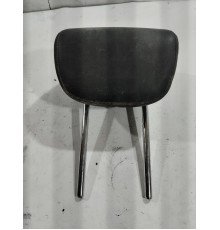 Подголовник сиденья (задний правый)