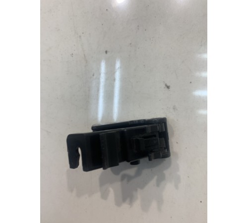 Рычаг открывания лючка бензобака