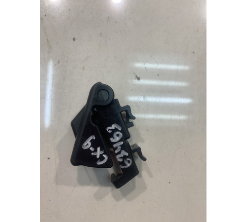 Рычаг открывания лючка бензобака