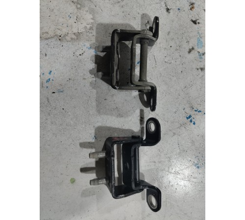 Комплект петель крышки багажника 2 шт.