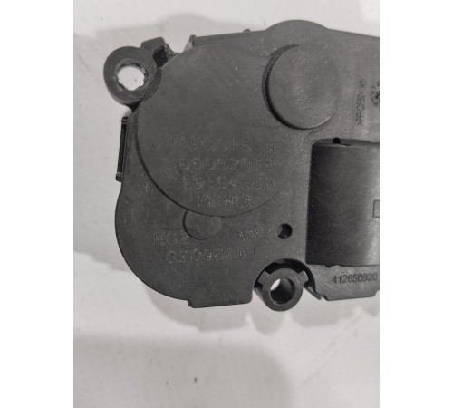 Моторчик привода заслонок отопителя