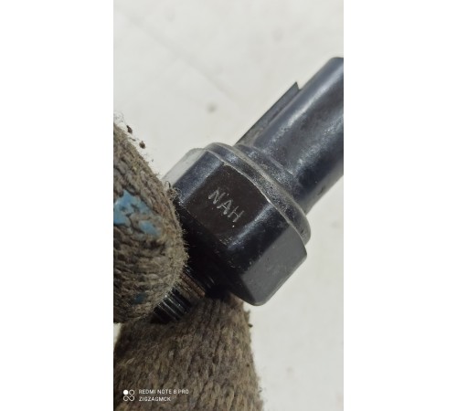 Датчик температуры охлаждающей жидкости