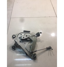 Механизм подъёма двери багажника