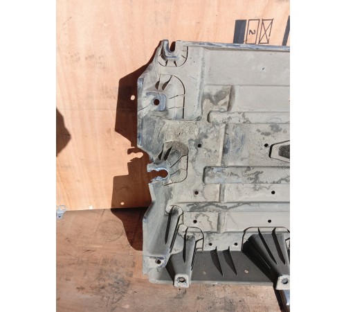 Защита антигравийная правая