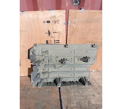 Защита антигравийная правая