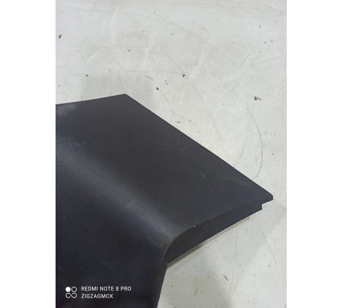 Обшивка центральной стойки левая