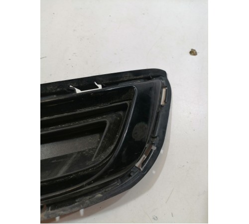 Накладка заднего бампера левая, заглушка