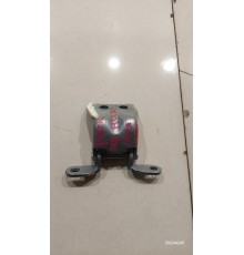 Петля двери(передняя левая нижняя)