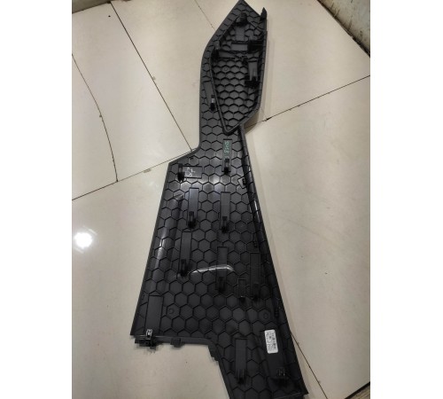 Накладка центральной консоли правая