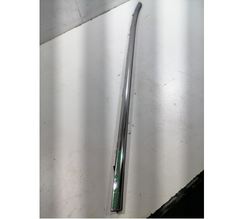 Уплотнитель стекла задний правый (наружный)