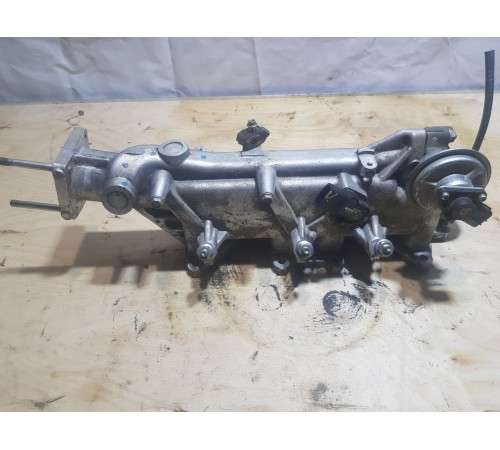 Коллектор впускной