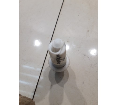 Датчик уровня в бачке омывателя