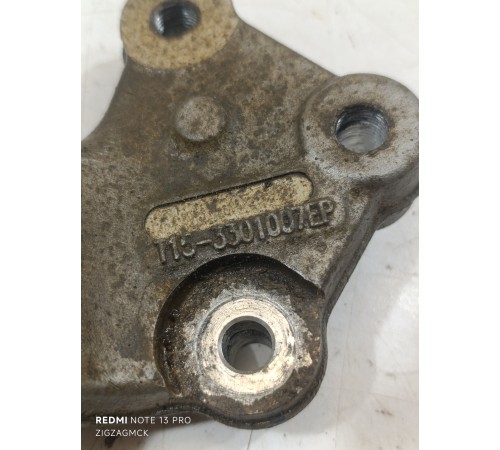 Кулак поворотный задний левый