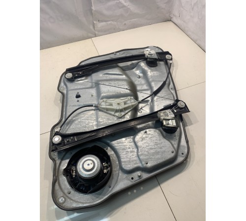 Стеклоподъёмник (передний, правый)