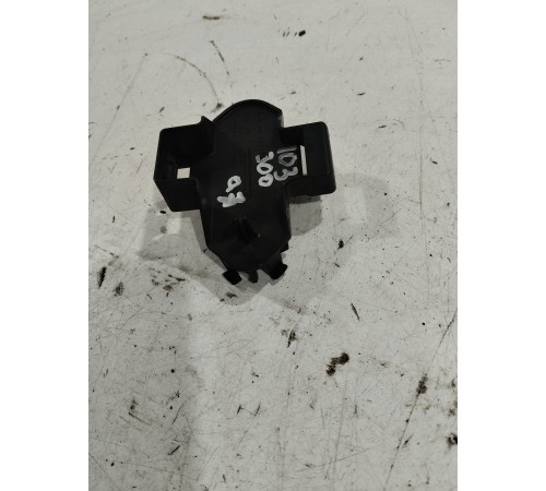 Кронштейн антенны