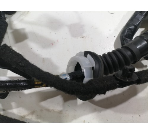 Проводка двери передняя левая