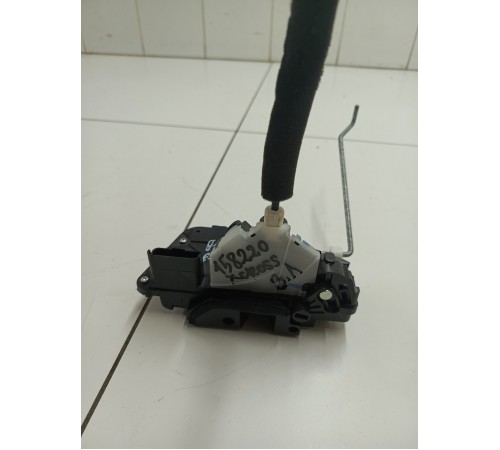 Замок двери задний левый