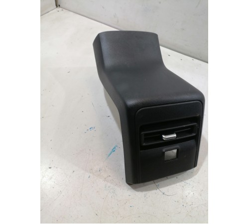 Накладка центральной консоли задняя