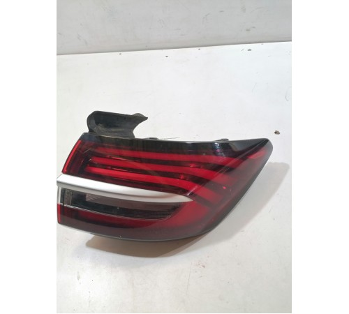 Фонарь задний правый наружный