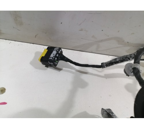 Проводка двери , передняя левая