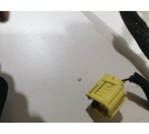 Проводка двери , передняя левая