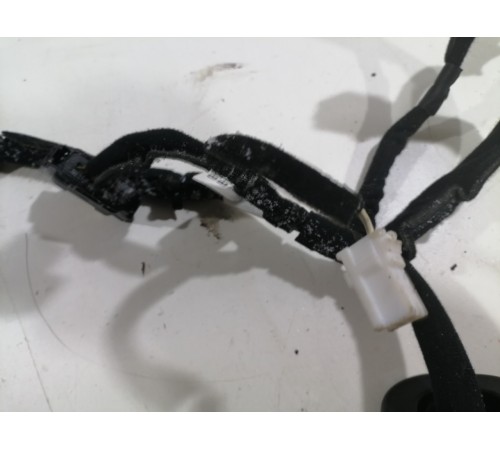 Проводка двери , передняя левая