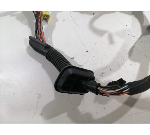 Проводка двери , передняя левая