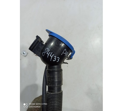 Горловина бачка омывателя