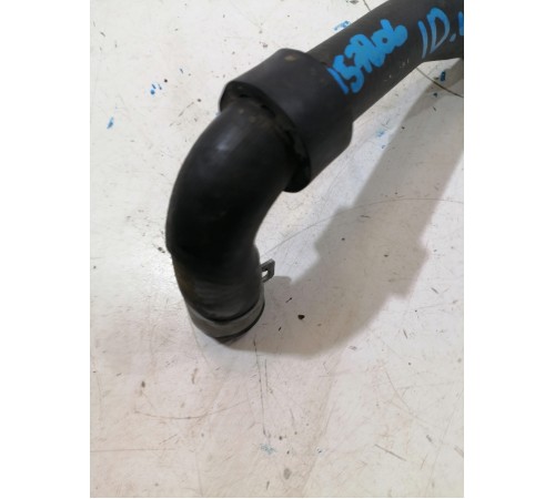 Патрубок системы охлаждения