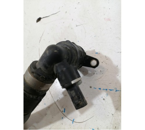 Патрубок системы охлаждения