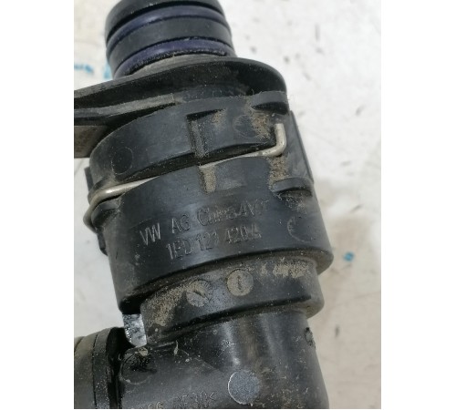 Патрубок системы охлаждения