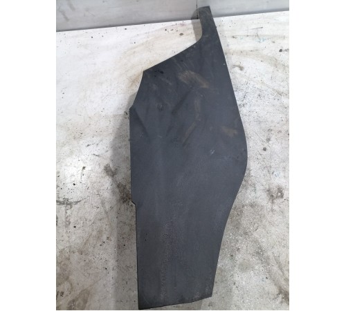 Декортивная накладка центральной панели левая