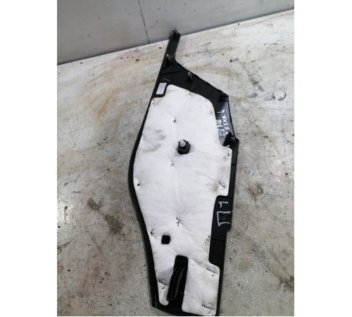 Декортивная накладка центральной панели левая