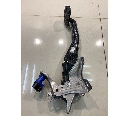 Педаль тормоза/сцепления