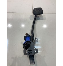 Педаль тормоза/сцепления