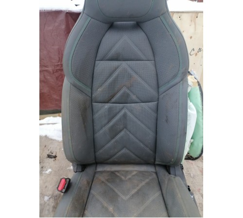 Сиденье переднее левое