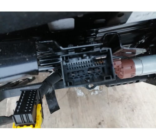 Сиденье переднее левое