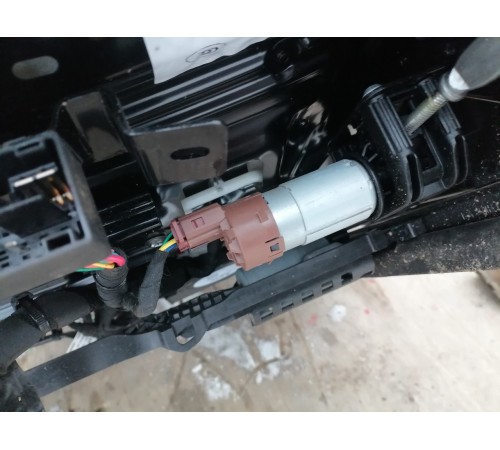 Сиденье переднее левое